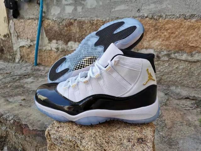Air Jordan 11 Men's Basketball Shoes Black White Golden-10
